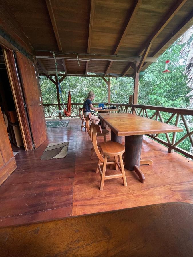 Caoni Riverside Lodge Пуэрто-Кито Экстерьер фото