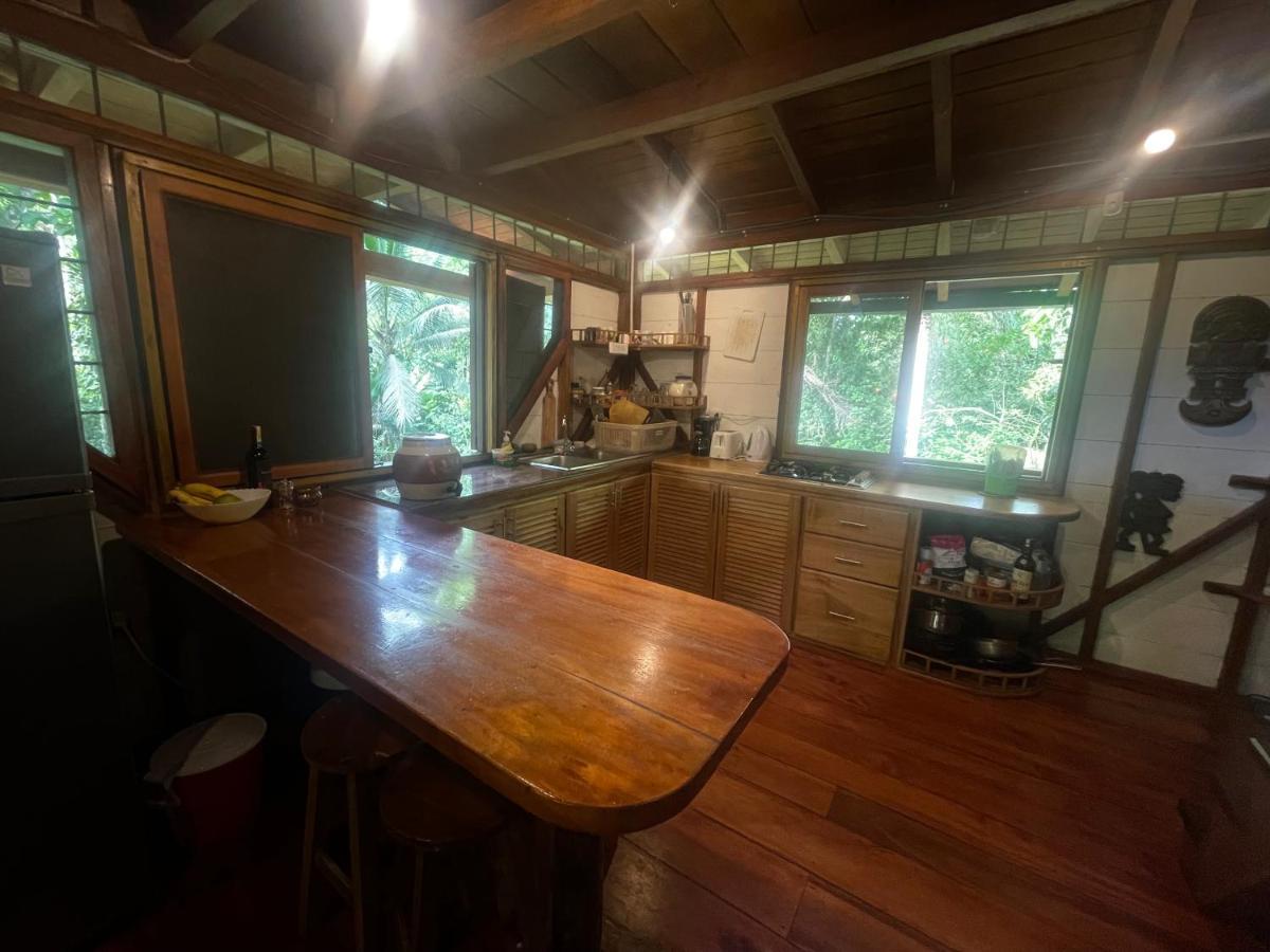 Caoni Riverside Lodge Пуэрто-Кито Экстерьер фото