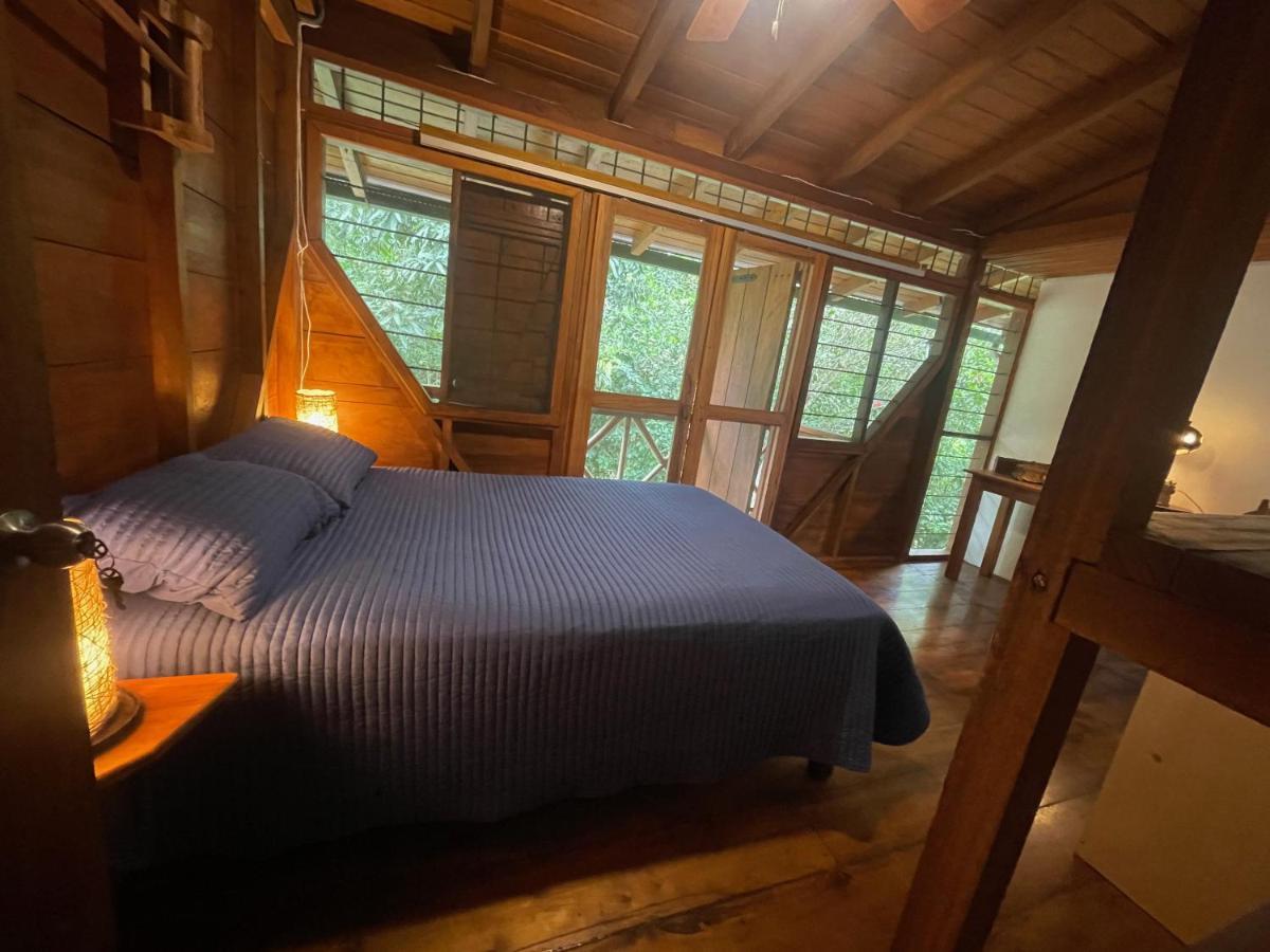 Caoni Riverside Lodge Пуэрто-Кито Экстерьер фото